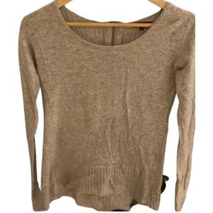 RW&Co Women's knit sweater. Classy neck line. Size: XS. Light grey